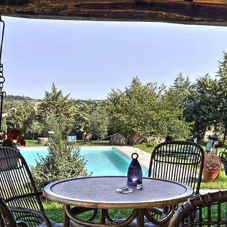 Uva - Le Selvole Apartment